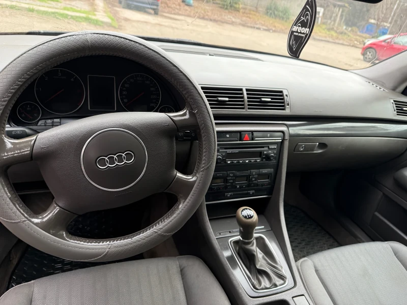 Audi A4 1.9, снимка 10 - Автомобили и джипове - 49425634