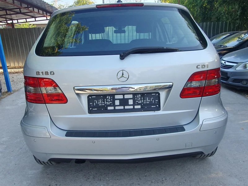 Mercedes-Benz B 180  6 skr PODGREV NOVA NOVA , снимка 5 - Автомобили и джипове - 51625669