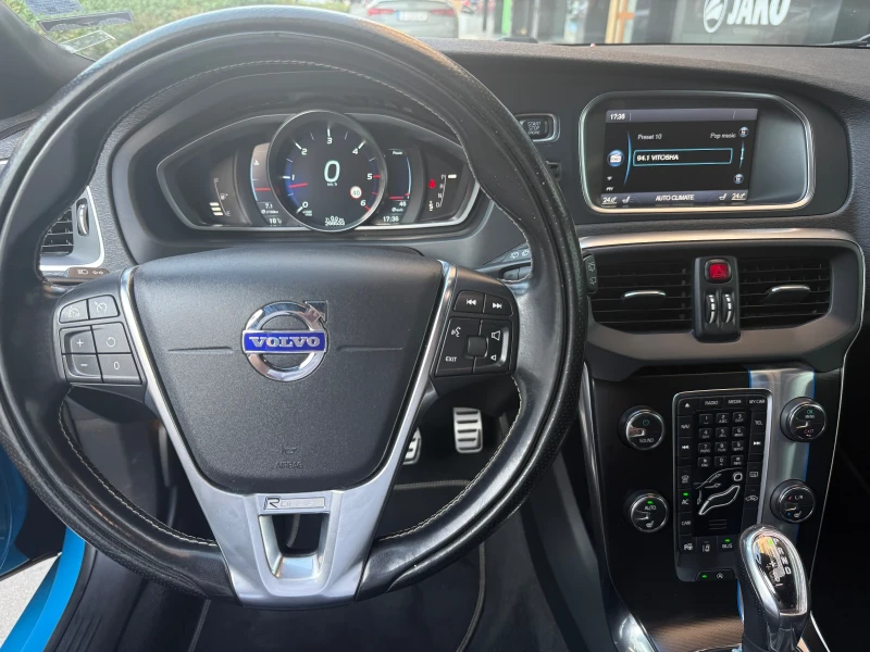 Volvo V40 R - Design, снимка 8 - Автомобили и джипове - 52072033