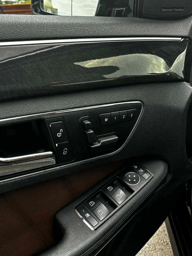 Mercedes-Benz E 350 3.5, снимка 13 - Автомобили и джипове - 52152628