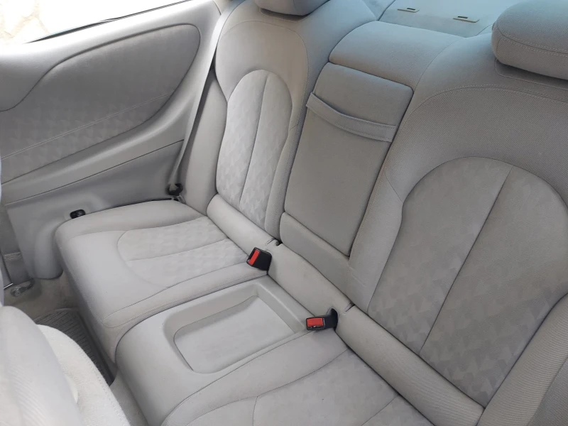 Mercedes-Benz CLK 2.7cdi 170k.s , снимка 6 - Автомобили и джипове - 52745341