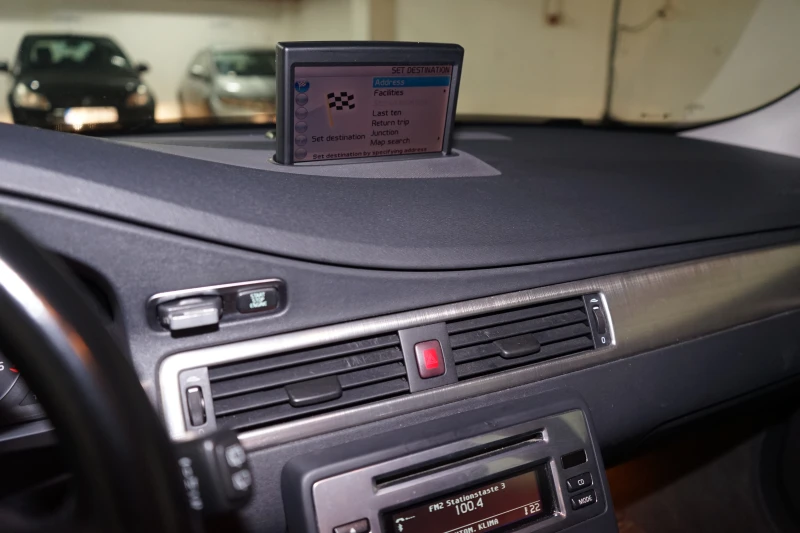 Volvo V70 2.0D , снимка 11 - Автомобили и джипове - 52433127