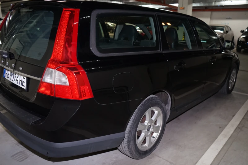 Volvo V70 2.0D , снимка 4 - Автомобили и джипове - 52433127
