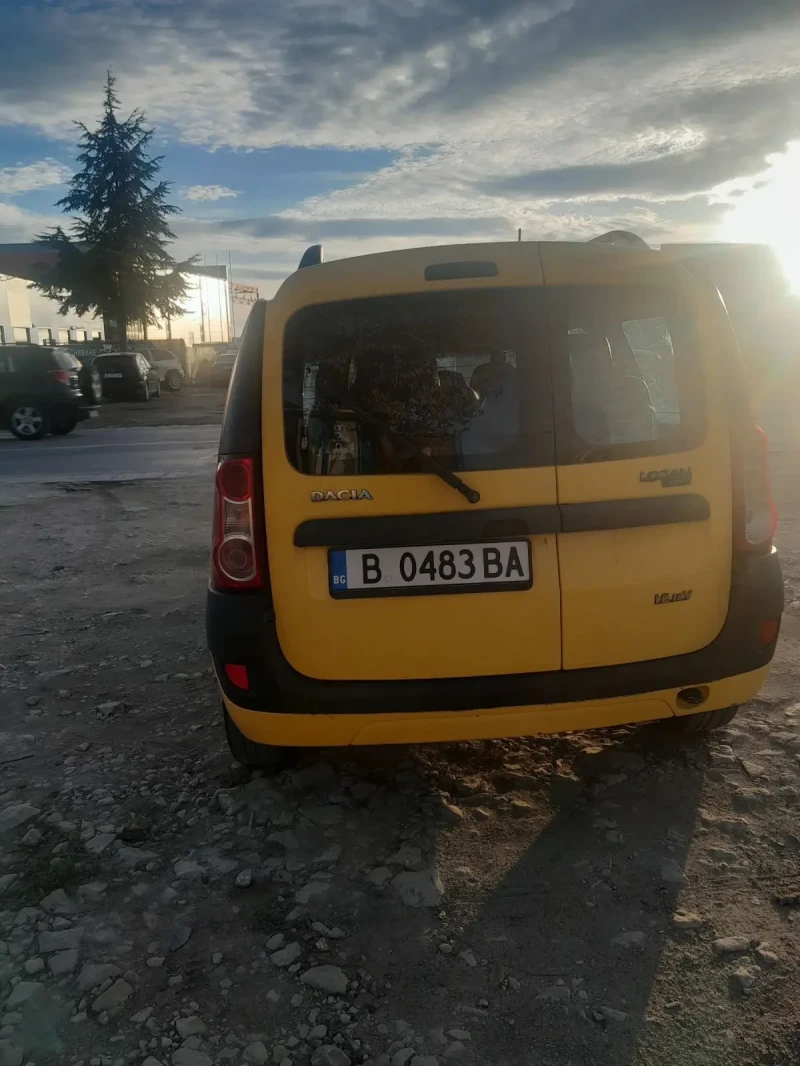 Dacia Logan 1.6 i, снимка 5 - Автомобили и джипове - 52538687