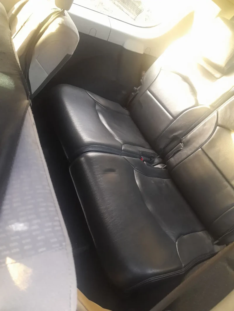 Dacia Logan 1.6 i, снимка 9 - Автомобили и джипове - 52538687