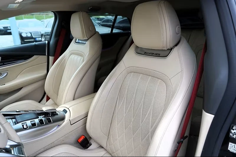 Mercedes-Benz AMG GT 43 4MATIC+ , снимка 6 - Автомобили и джипове - 54854340
