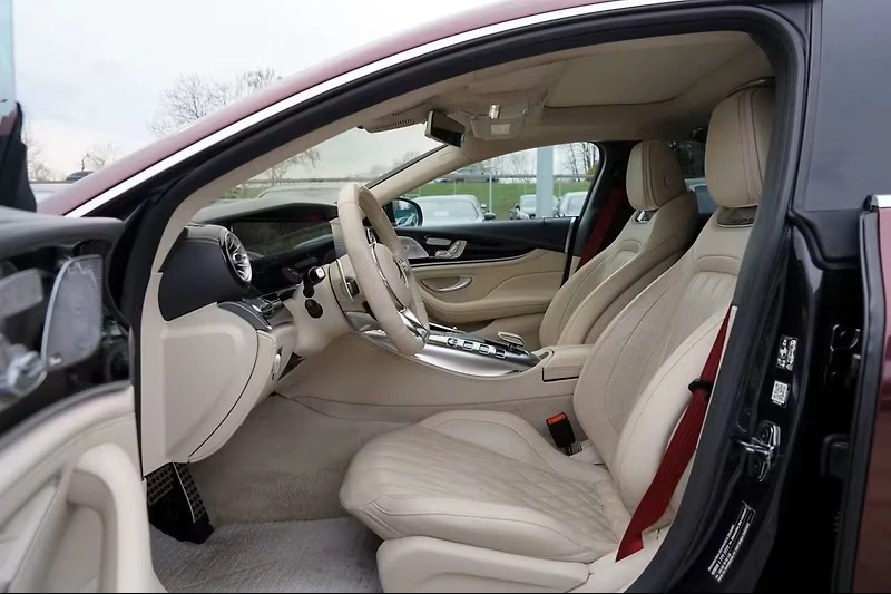 Mercedes-Benz AMG GT 43 4MATIC+ , снимка 4 - Автомобили и джипове - 54854340