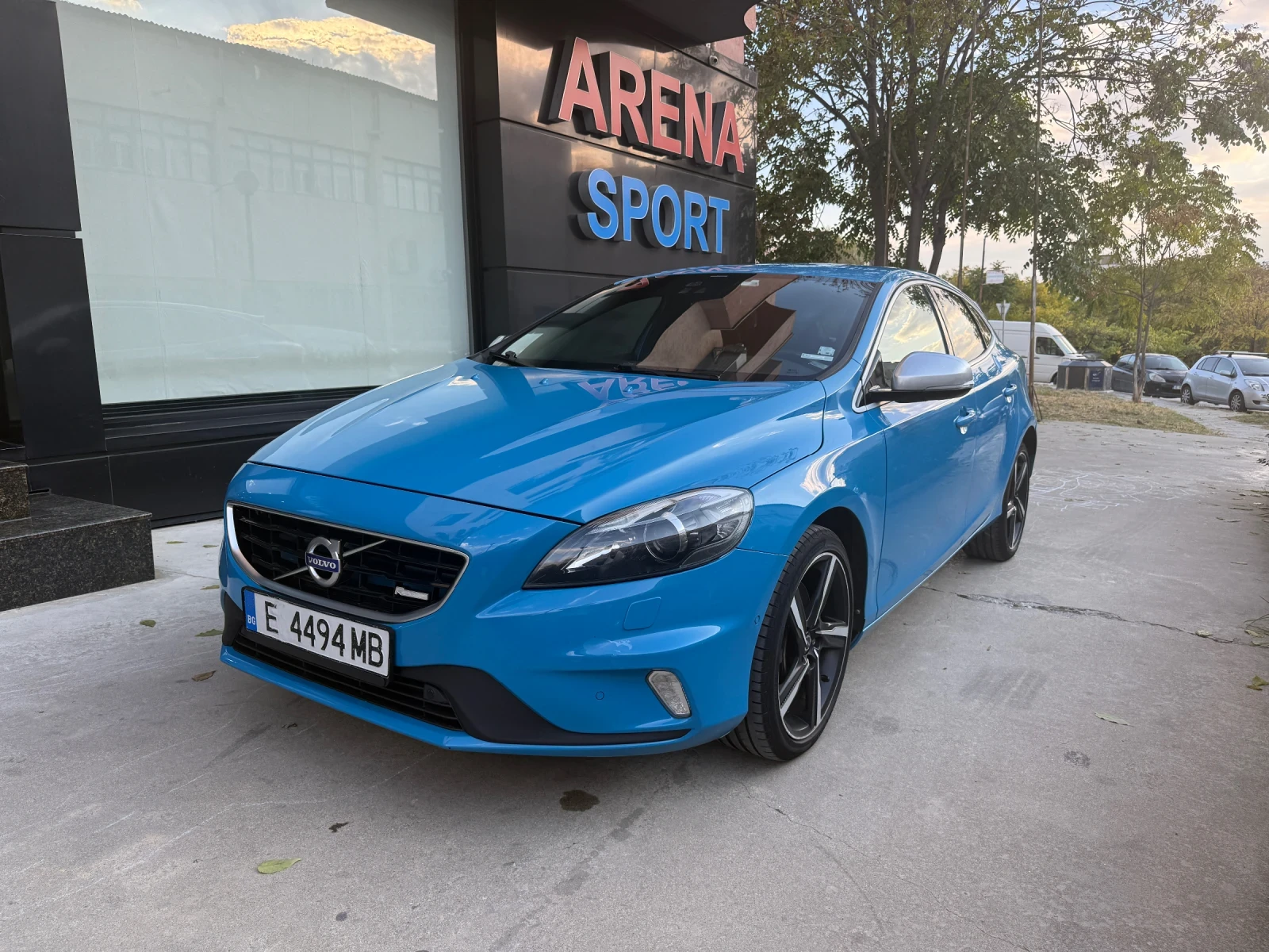 Volvo V40 R - Design, снимка 1