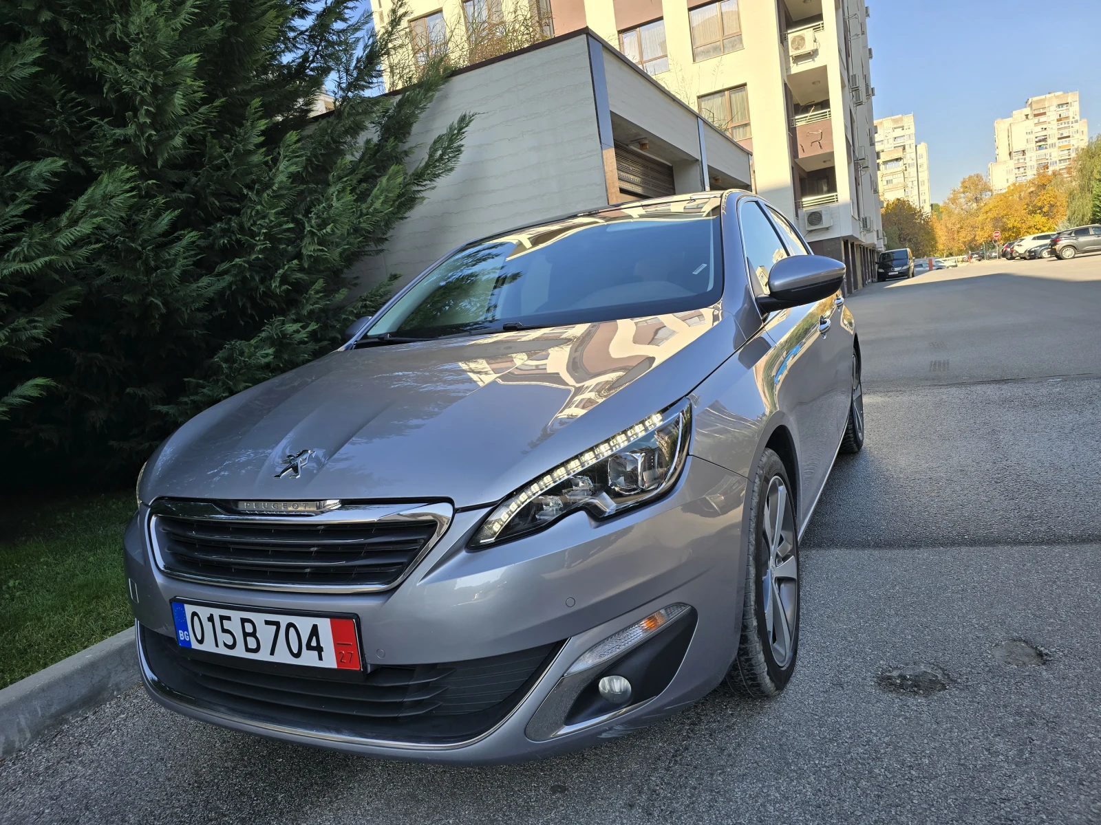 Peugeot 308 1.6 HDI -ALLURE-PREMIUM-NAVI-PANORAMA - изображение 3