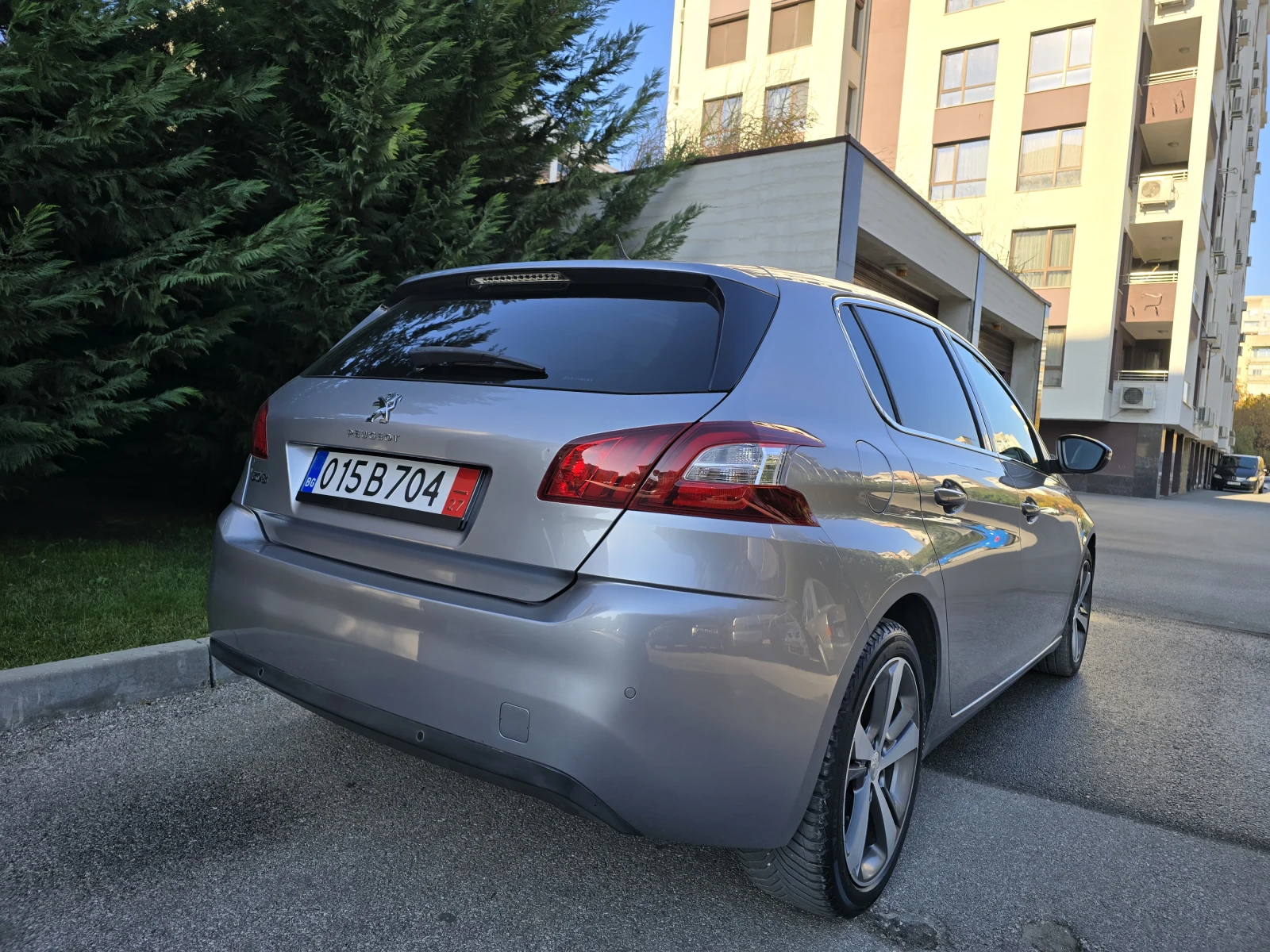 Peugeot 308 1.6 HDI -ALLURE-PREMIUM-NAVI-PANORAMA - изображение 7