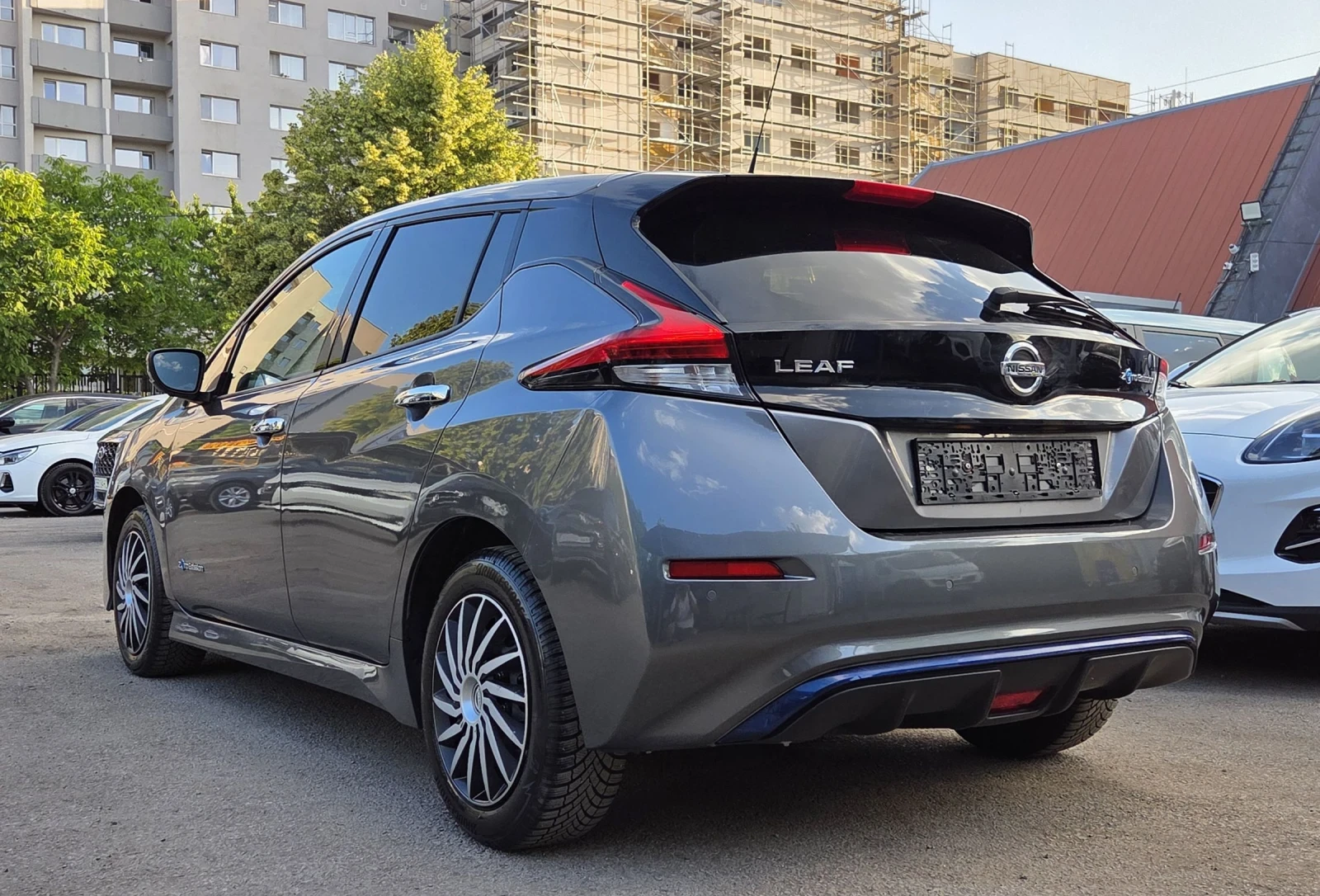 Nissan Leaf  TEKNA/Full LED360 Кожа, Нави  - изображение 6