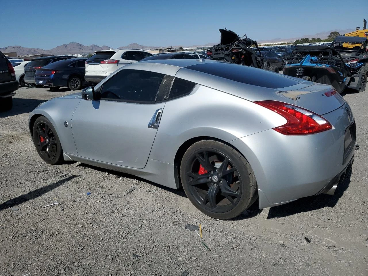 Nissan 370Z BASE - изображение 2
