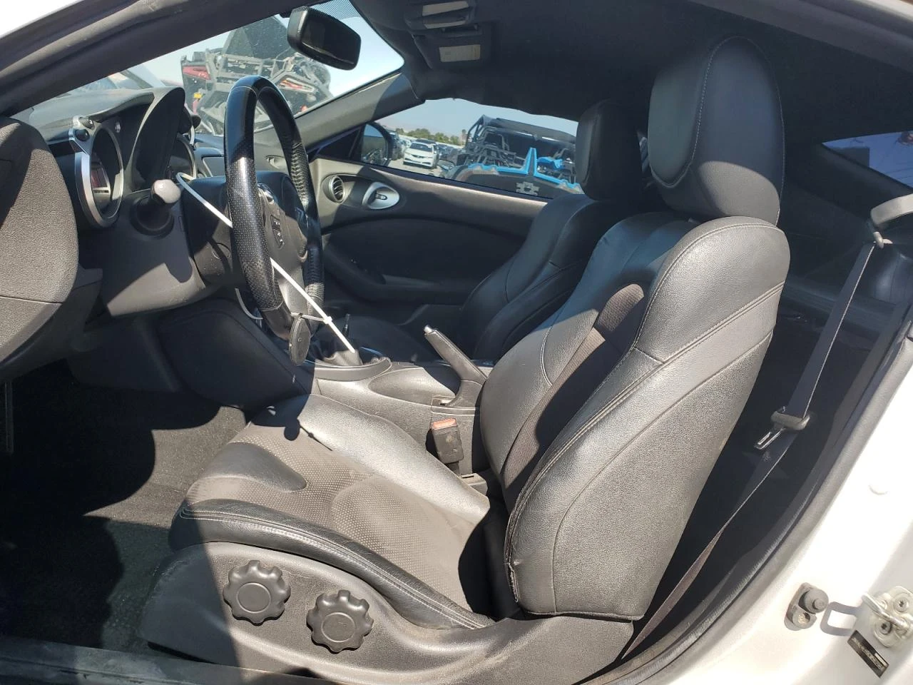 Nissan 370Z BASE - изображение 7
