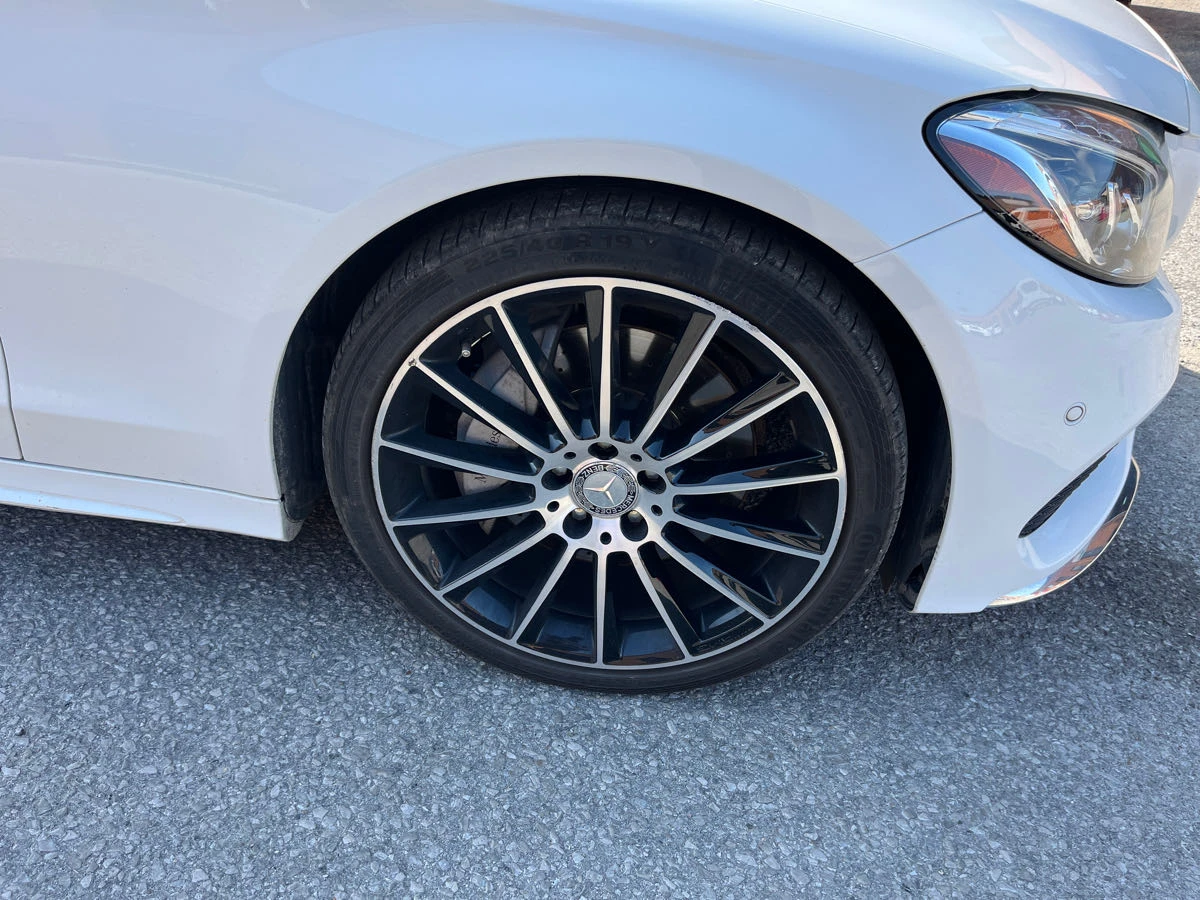 Mercedes-Benz C 300 * CARFAX* БЕЗ ПЪРВОНАЧАЛНА*  - изображение 6