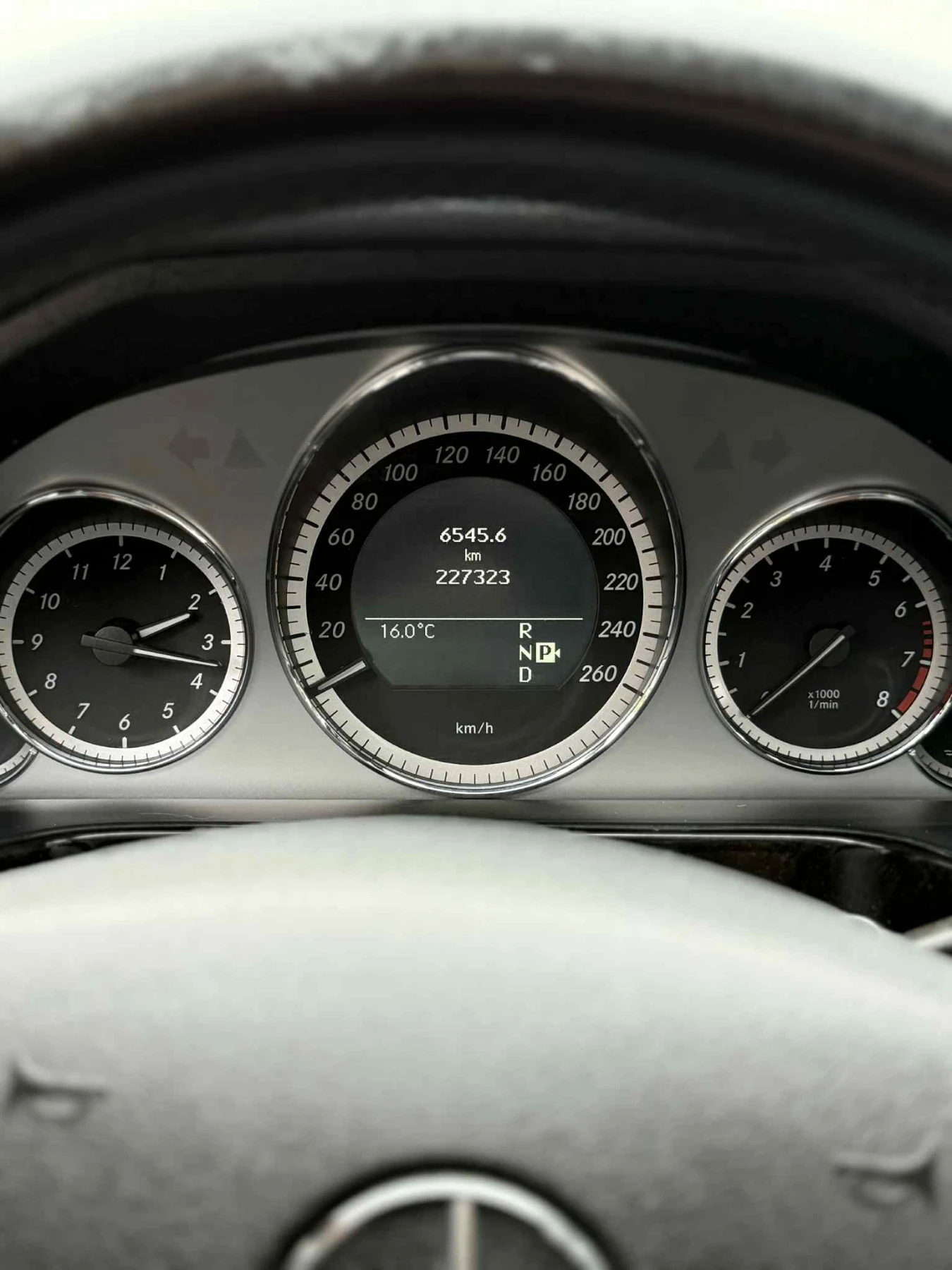 Mercedes-Benz E 350 3.5 - изображение 9