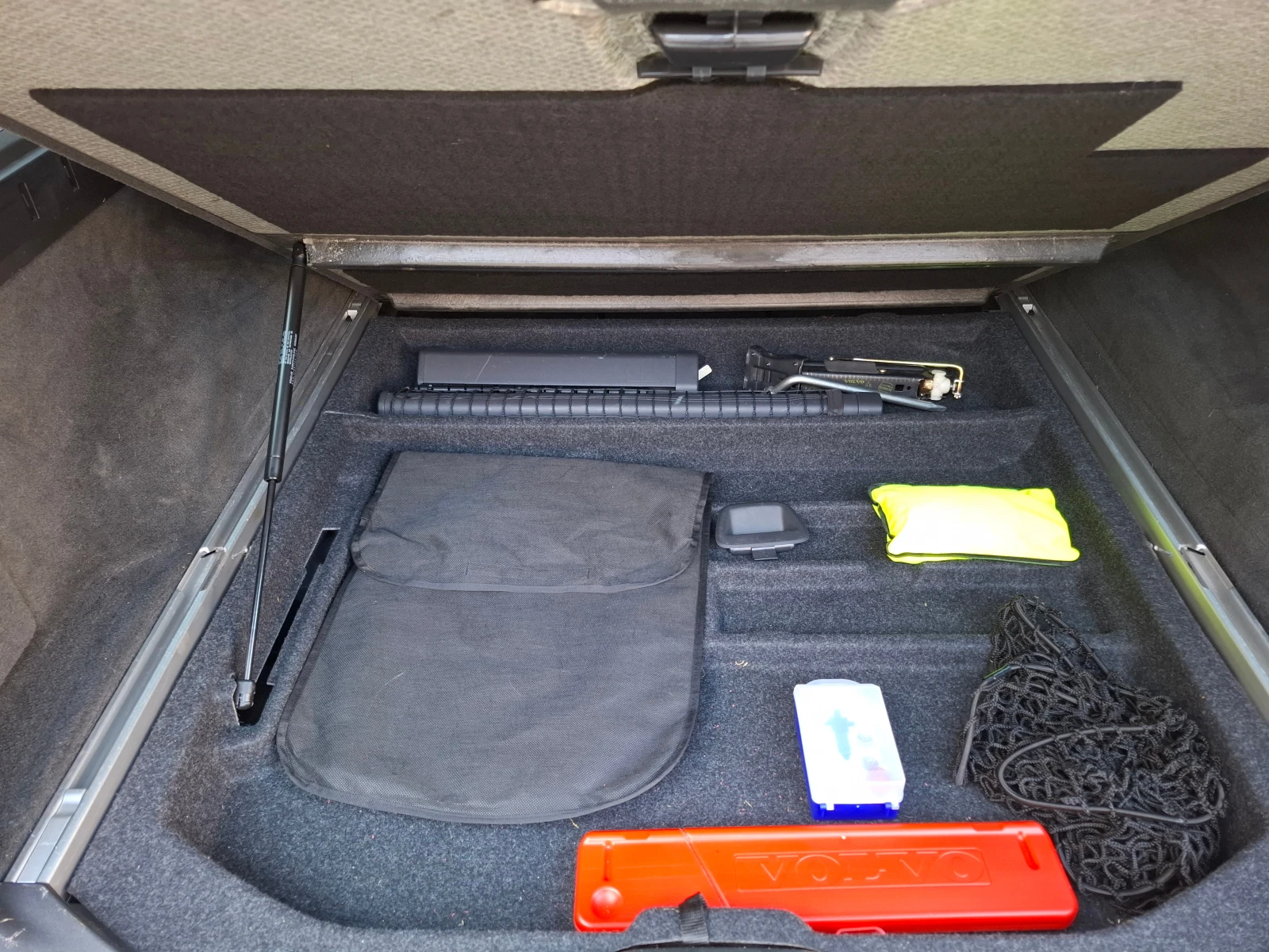 Volvo V70 2.0D   | Mobile.bg   14