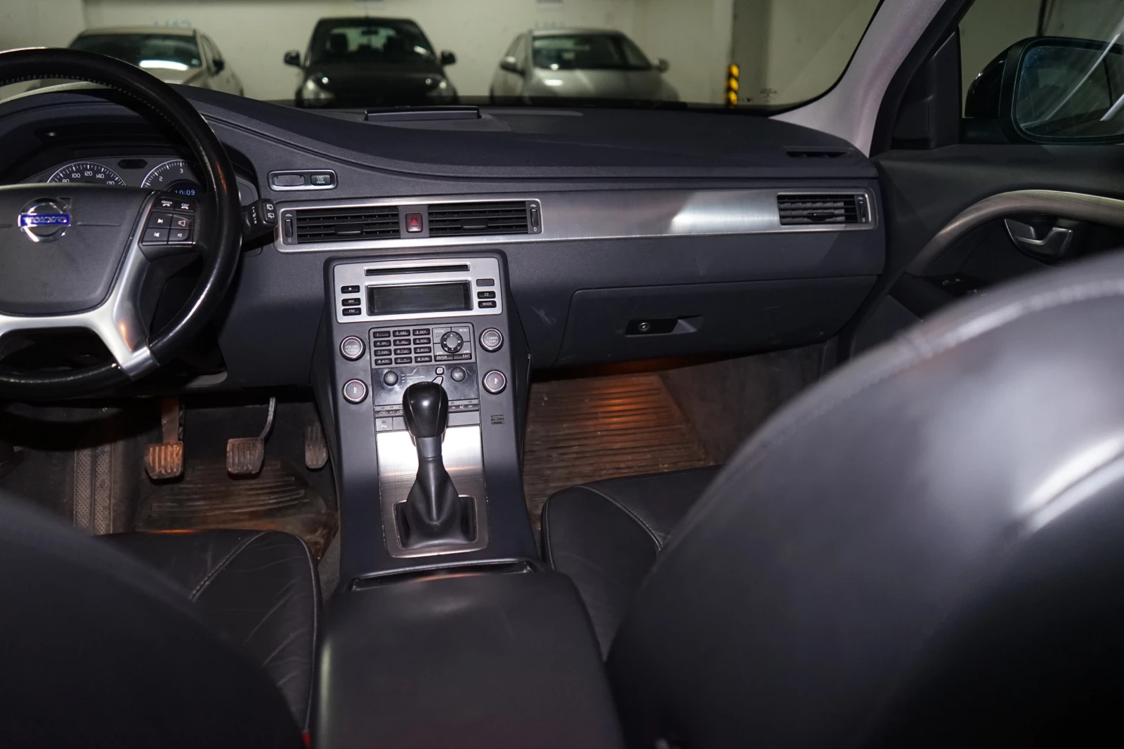 Volvo V70 2.0D ЧЕРЕН ПЕТЪК - изображение 10