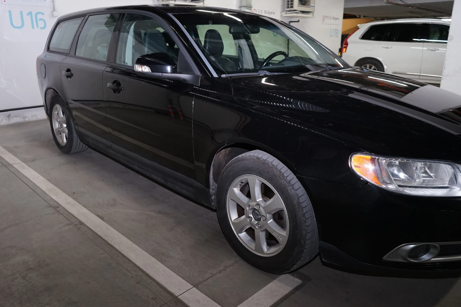 Volvo V70 2.0D ЧЕРЕН ПЕТЪК - изображение 2