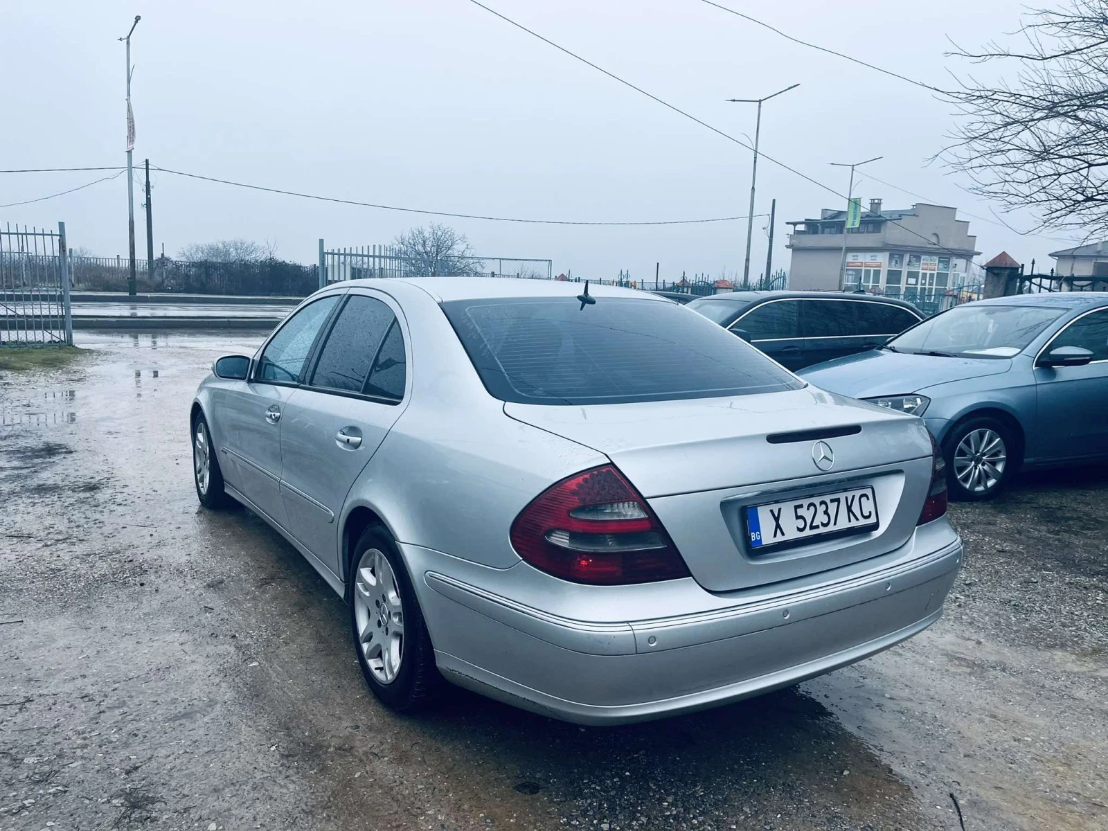 Mercedes-Benz E 320  - изображение 5