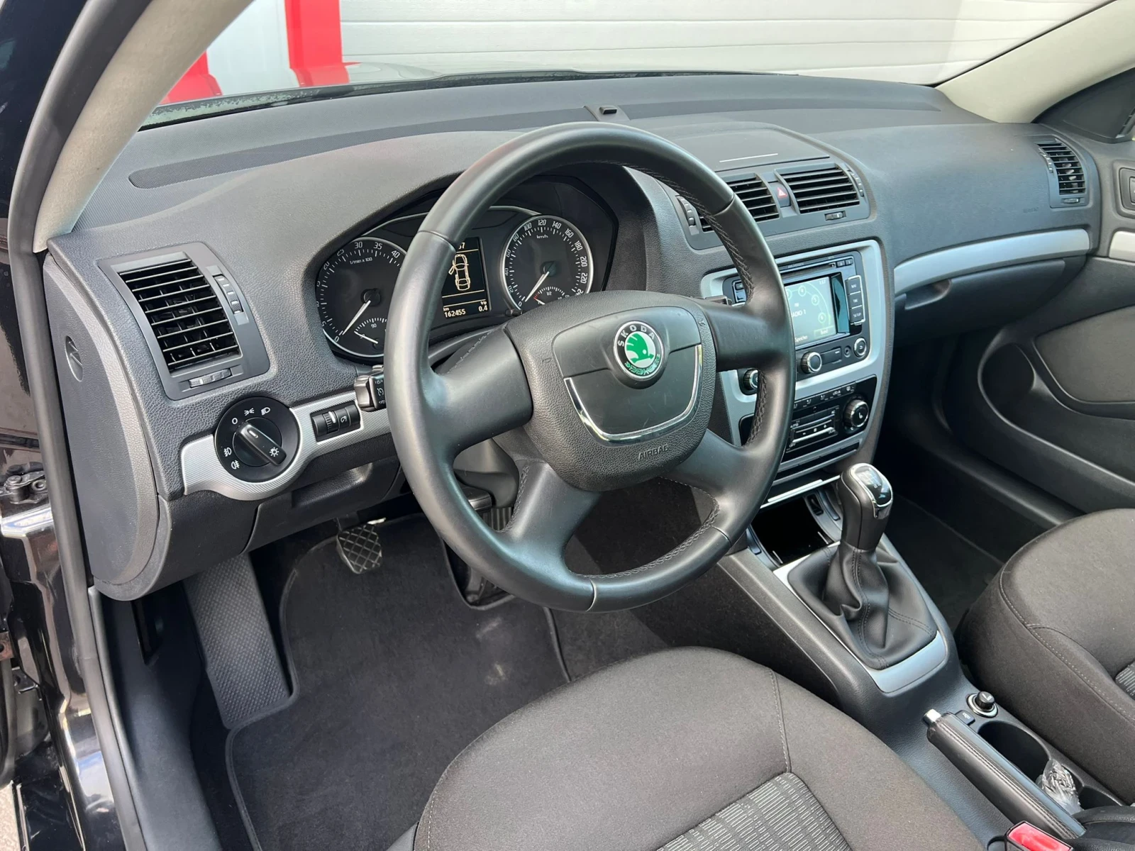Skoda Octavia 1.6TDI NAVI KLIMATRONIK CRUISE CONTROL EVRO 5A!!!, снимка 13 - Автомобили и джипове - 53745808
