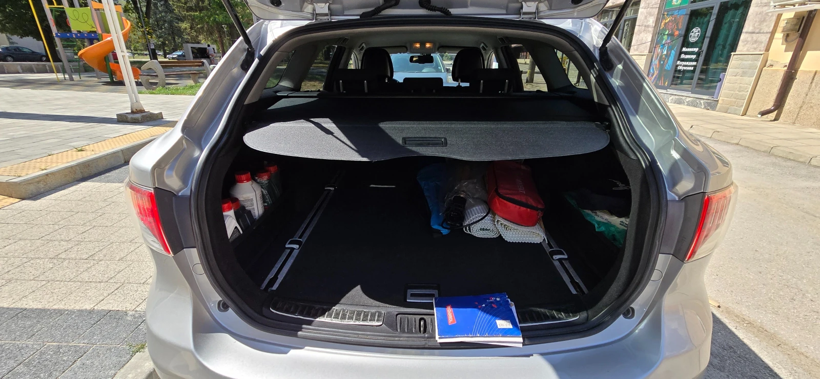 Toyota Avensis, снимка 9 - Автомобили и джипове - 54309643