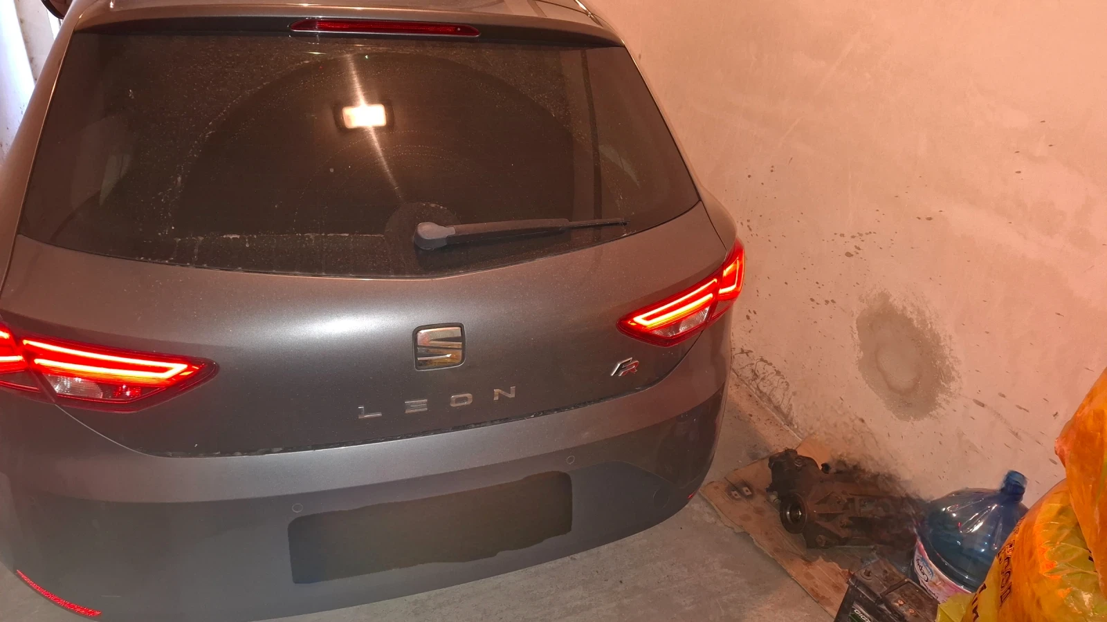 Seat Leon 2.0 TDI FR LED, снимка 13 - Автомобили и джипове - 54315901