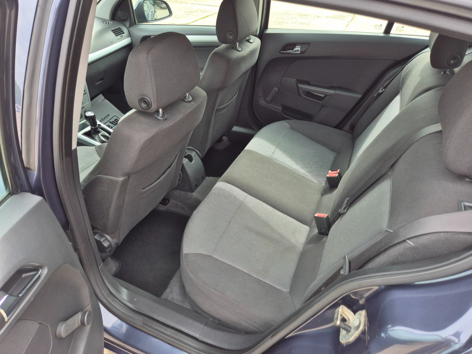 Opel Astra 1.4i-ГАЗ-Италия , снимка 8 - Автомобили и джипове - 54783476