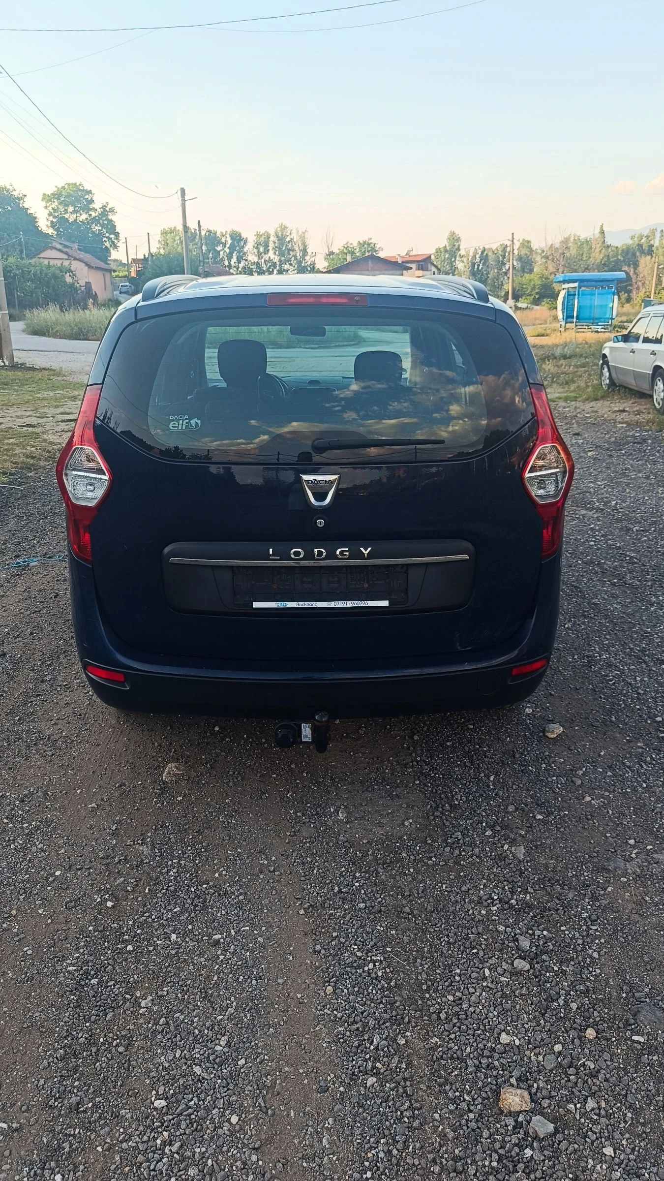 Dacia Lodgy 1.6-102кс 7местна , снимка 4 - Автомобили и джипове - 54991126
