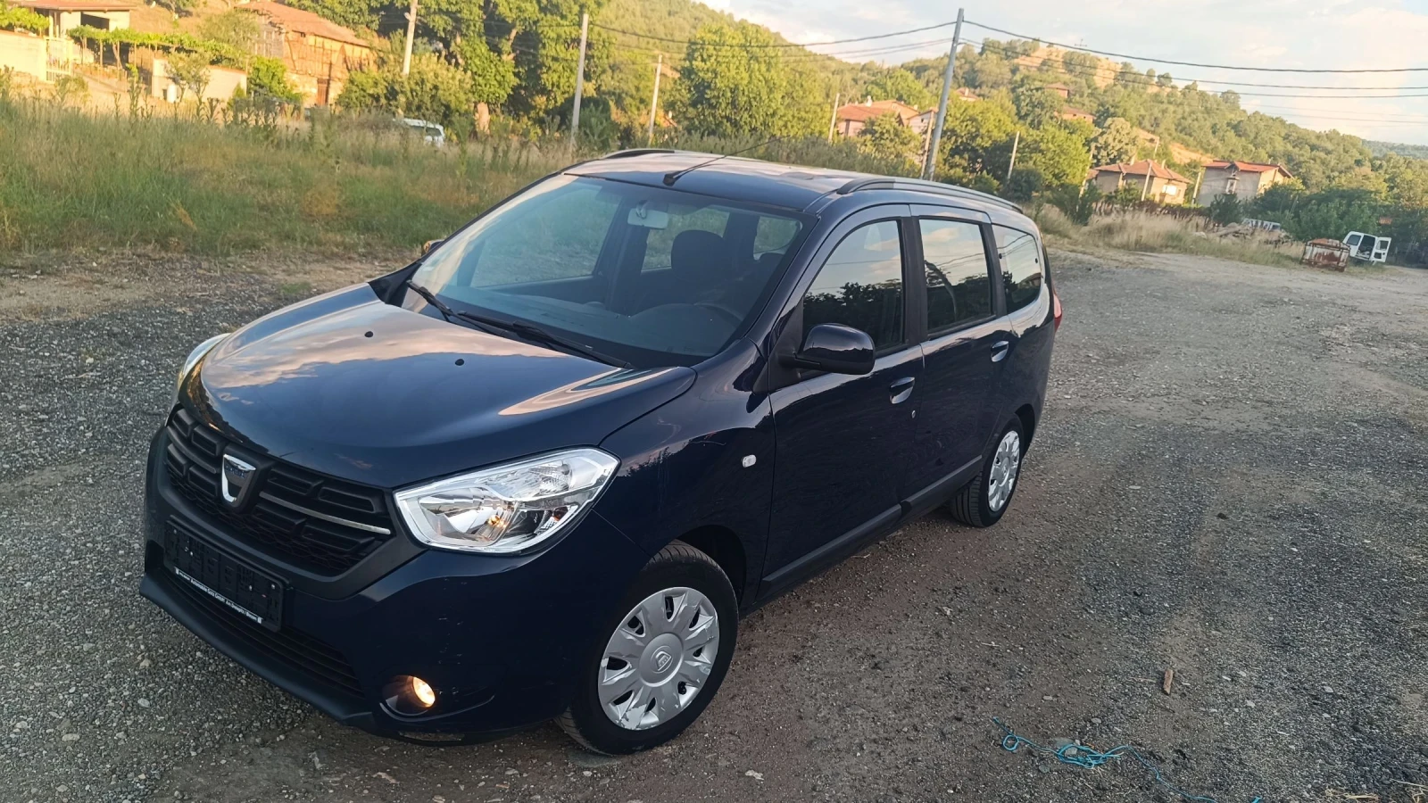 Dacia Lodgy 1.6-102кс 7местна , снимка 16 - Автомобили и джипове - 54991126