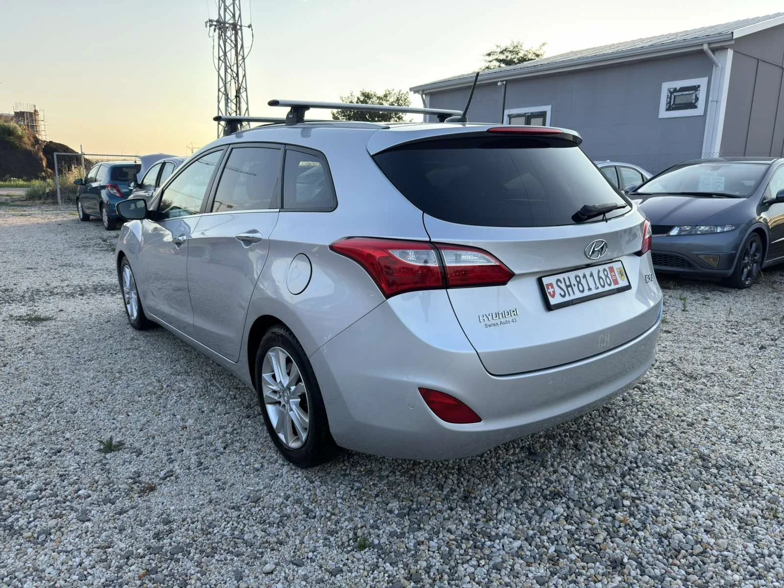 Hyundai I30 1.6i Premium, снимка 6 - Автомобили и джипове - 55304506