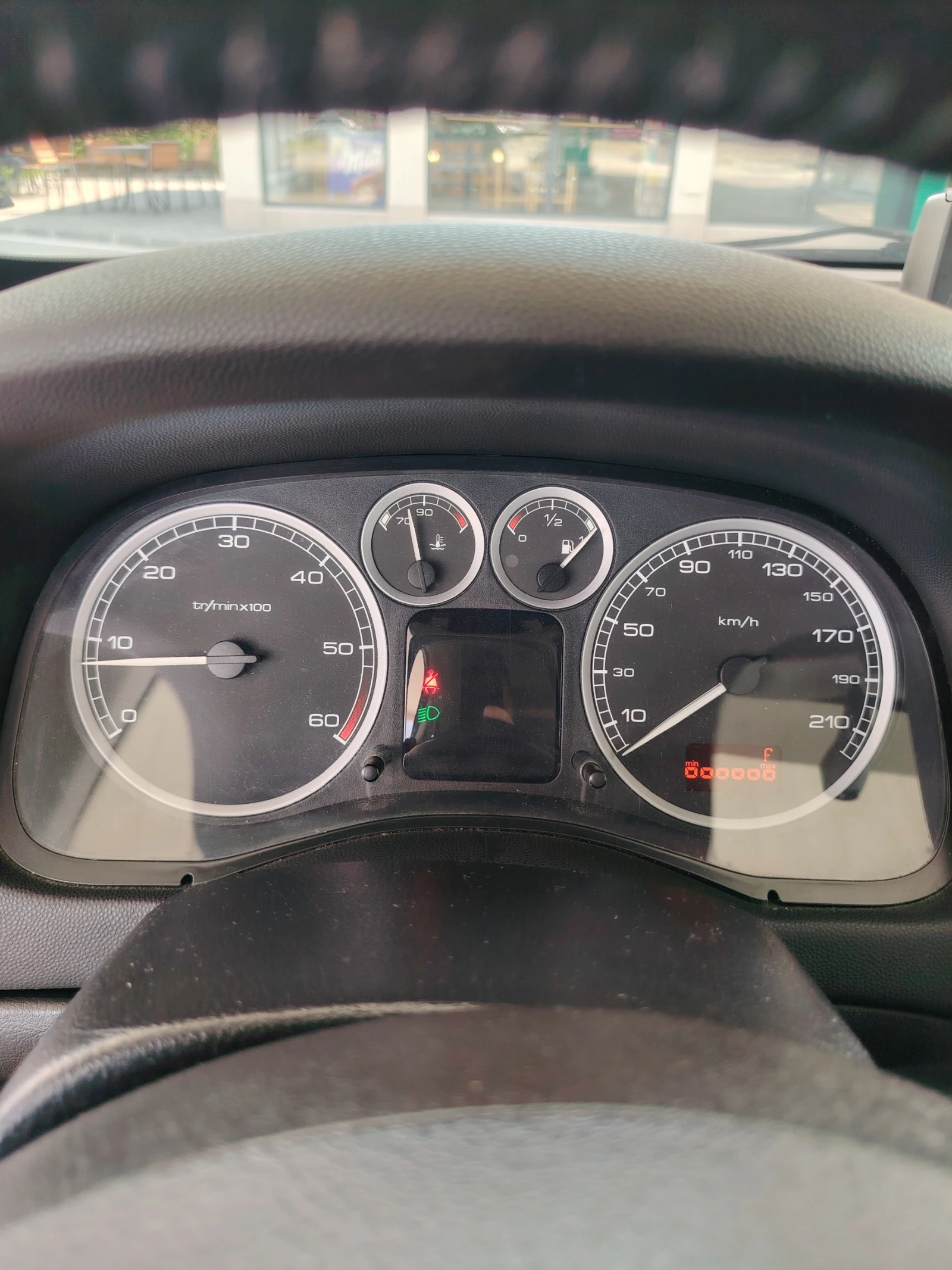 Peugeot 307, снимка 12 - Автомобили и джипове - 55338468