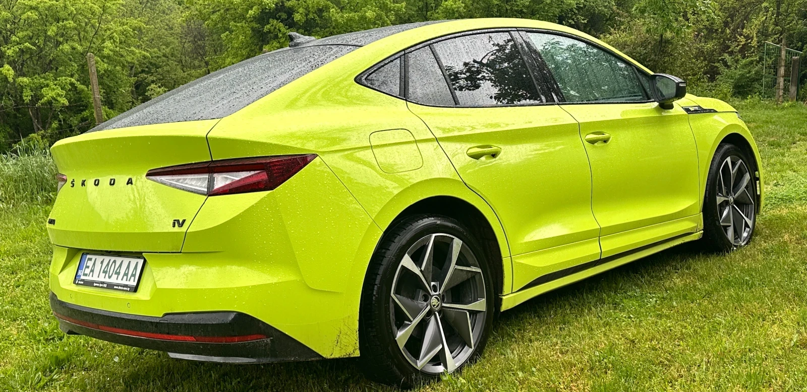 Skoda Enyaq VRS 4x4, снимка 2 - Автомобили и джипове - 55364712