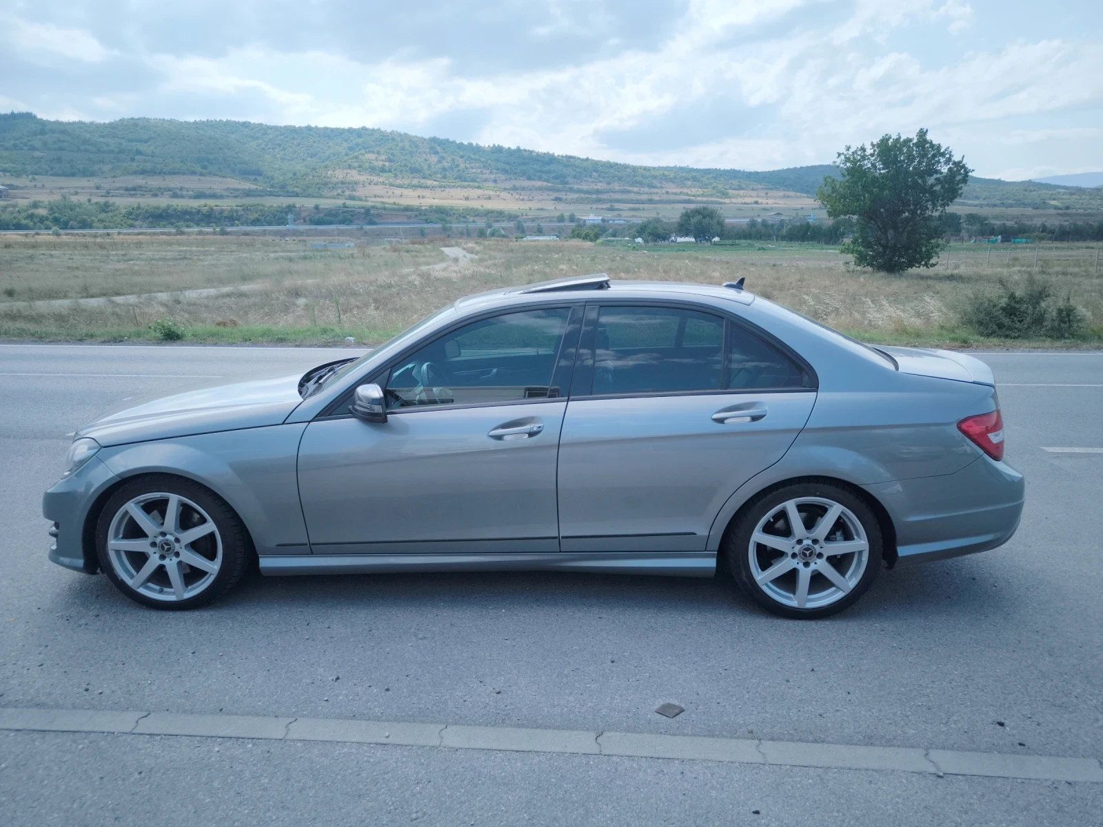 Mercedes-Benz C 300 4matic AMG Face, снимка 4 - Автомобили и джипове - 55382148