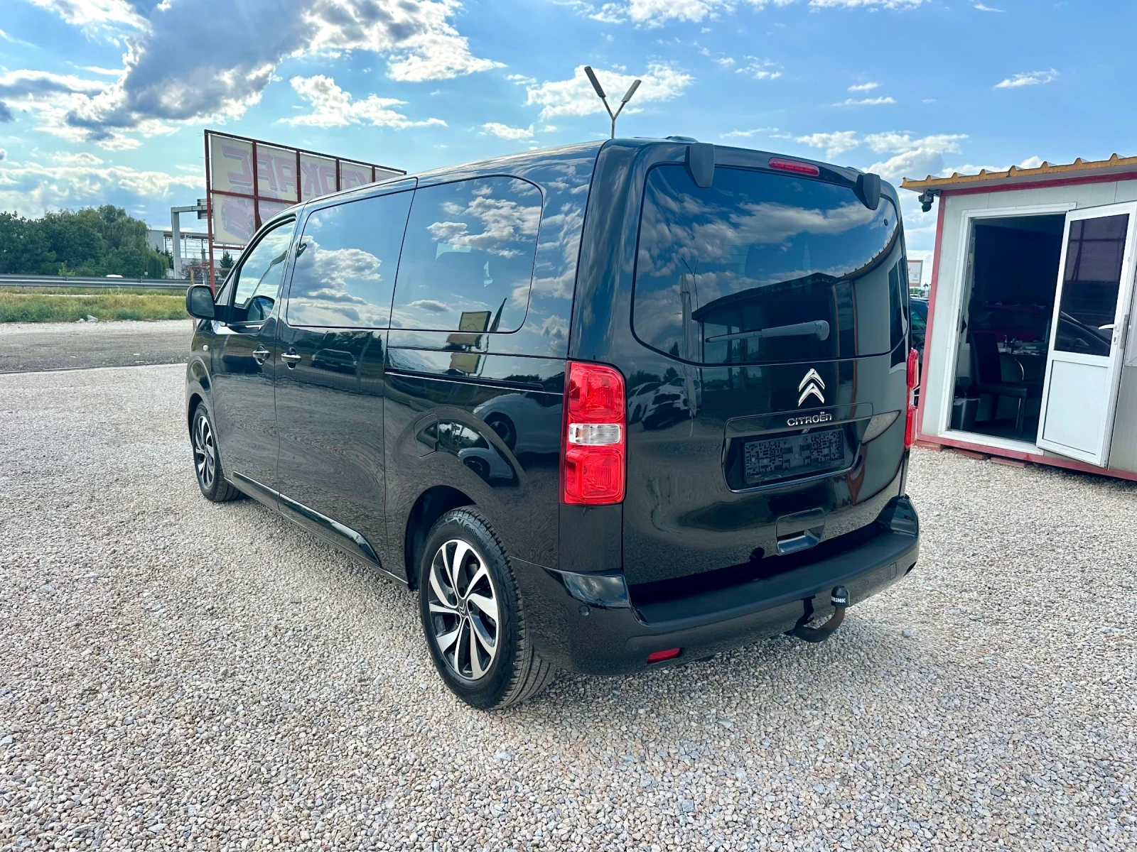 Citroen Jumpy 2.0hdi 177кс 7+ 1 автомат, снимка 3 - Автомобили и джипове - 55396383