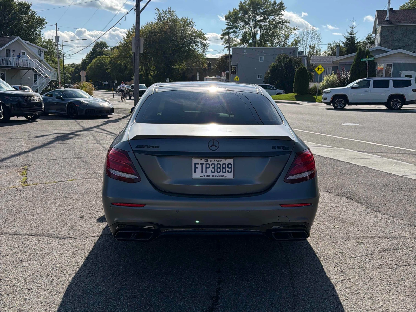 Mercedes-Benz E 63 AMG * АВТОКРЕДИТ БЕЗ ПЪРВОНАЧАЛНА ВНОСКА* , снимка 4 - Автомобили и джипове - 55848142