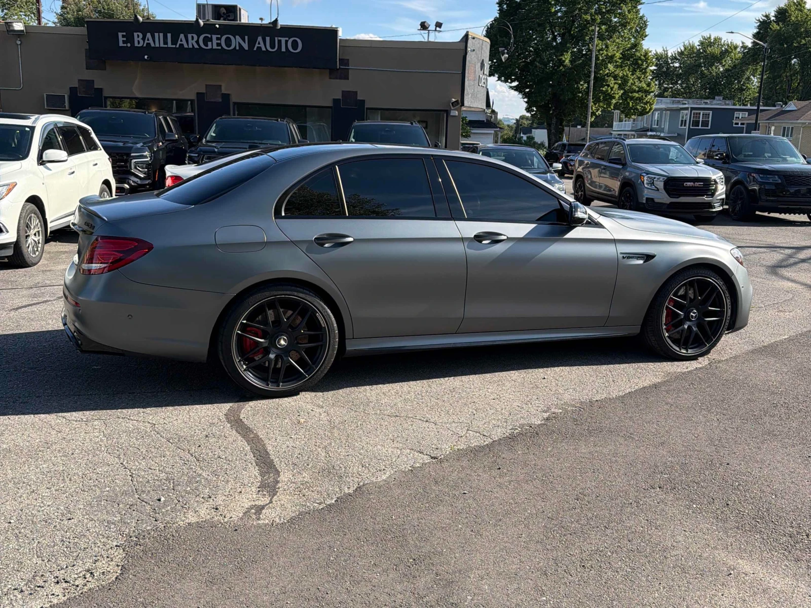 Mercedes-Benz E 63 AMG * АВТОКРЕДИТ БЕЗ ПЪРВОНАЧАЛНА ВНОСКА* , снимка 3 - Автомобили и джипове - 55848142