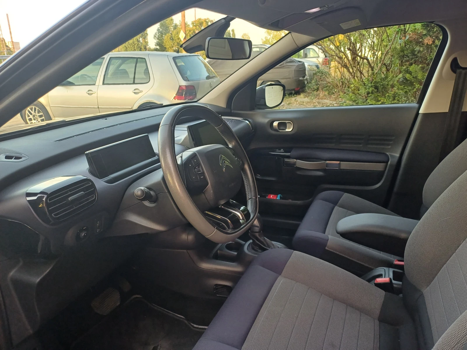Citroen C4 Cactus, снимка 7 - Автомобили и джипове - 55930353