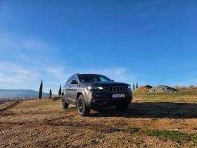 Jeep Cherokee Trailhawk, снимка 2