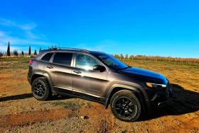 Jeep Cherokee Trailhawk, снимка 3