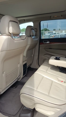 Jeep Grand cherokee OVERLAND 3.0 CRD 241 hp AT5 4x4 , снимка 13