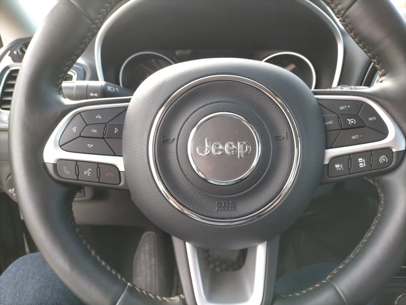 Jeep Compass, снимка 9 - Автомобили и джипове - 51463565