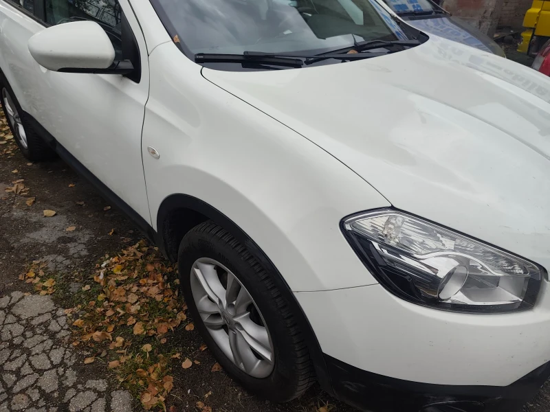 Nissan Qashqai 2.0 dci, снимка 3 - Автомобили и джипове - 51840084