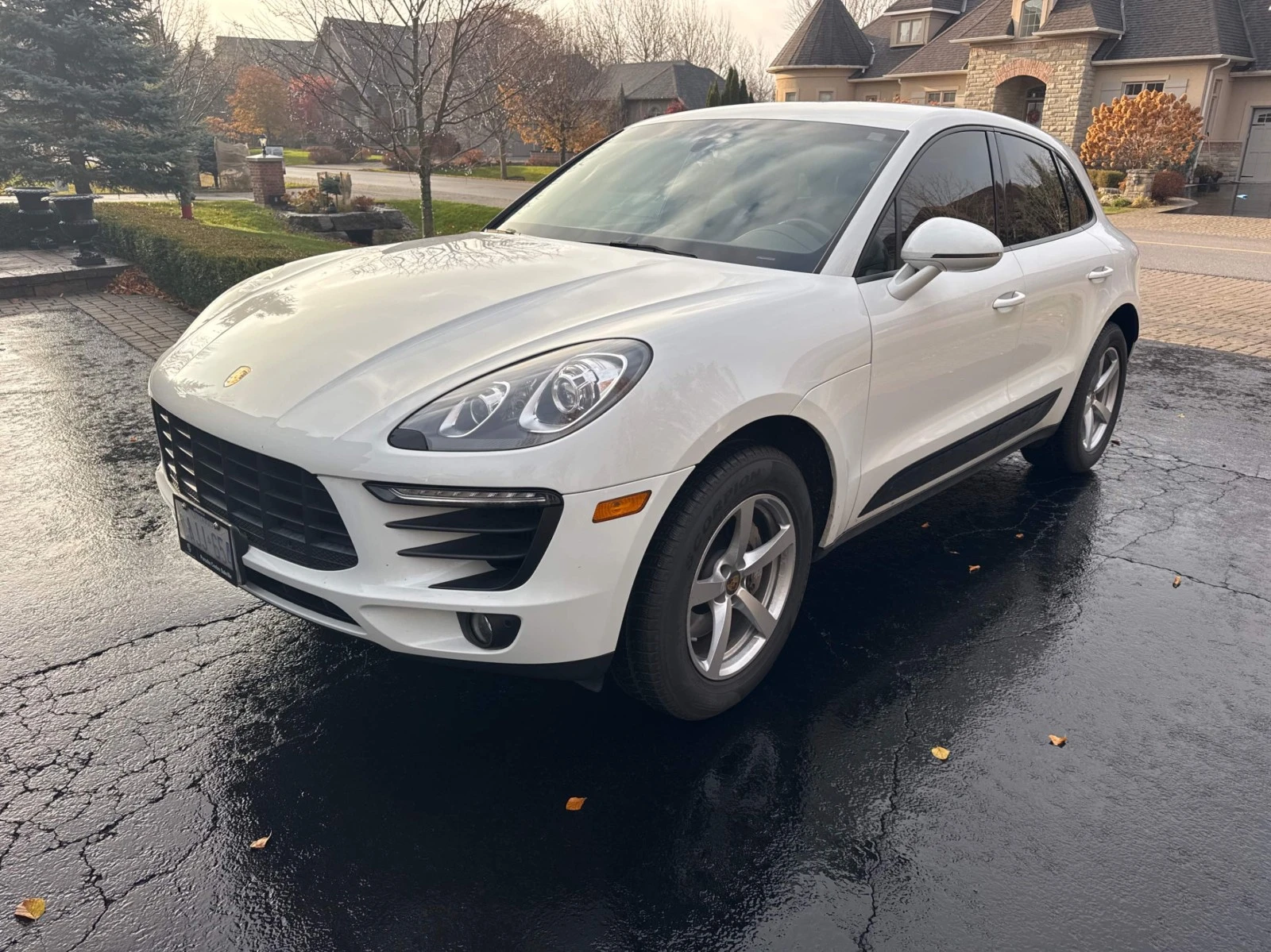 Porsche Macan CARFAX АВТО КРЕДИТ , снимка 1