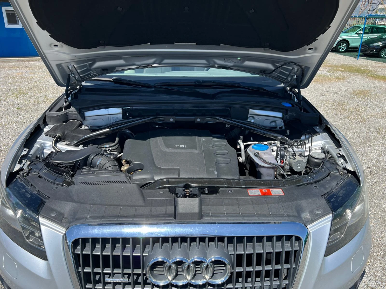 Audi Q5 2, 0TDi 4х4 АВТОМАТИК  - изображение 10