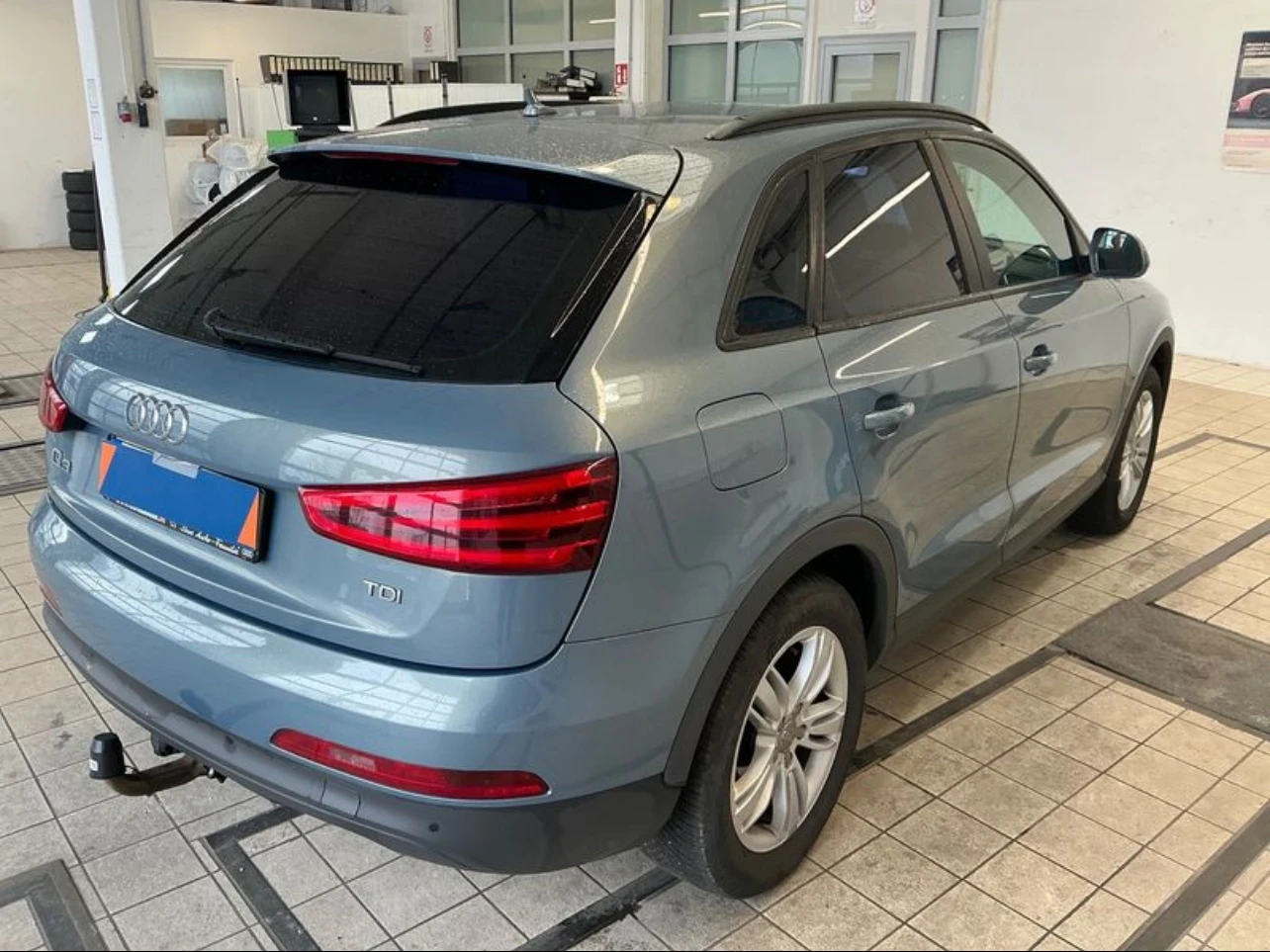 Audi Q3 2.0TDI-сервизна история, лизинг през Уникредит  - изображение 6