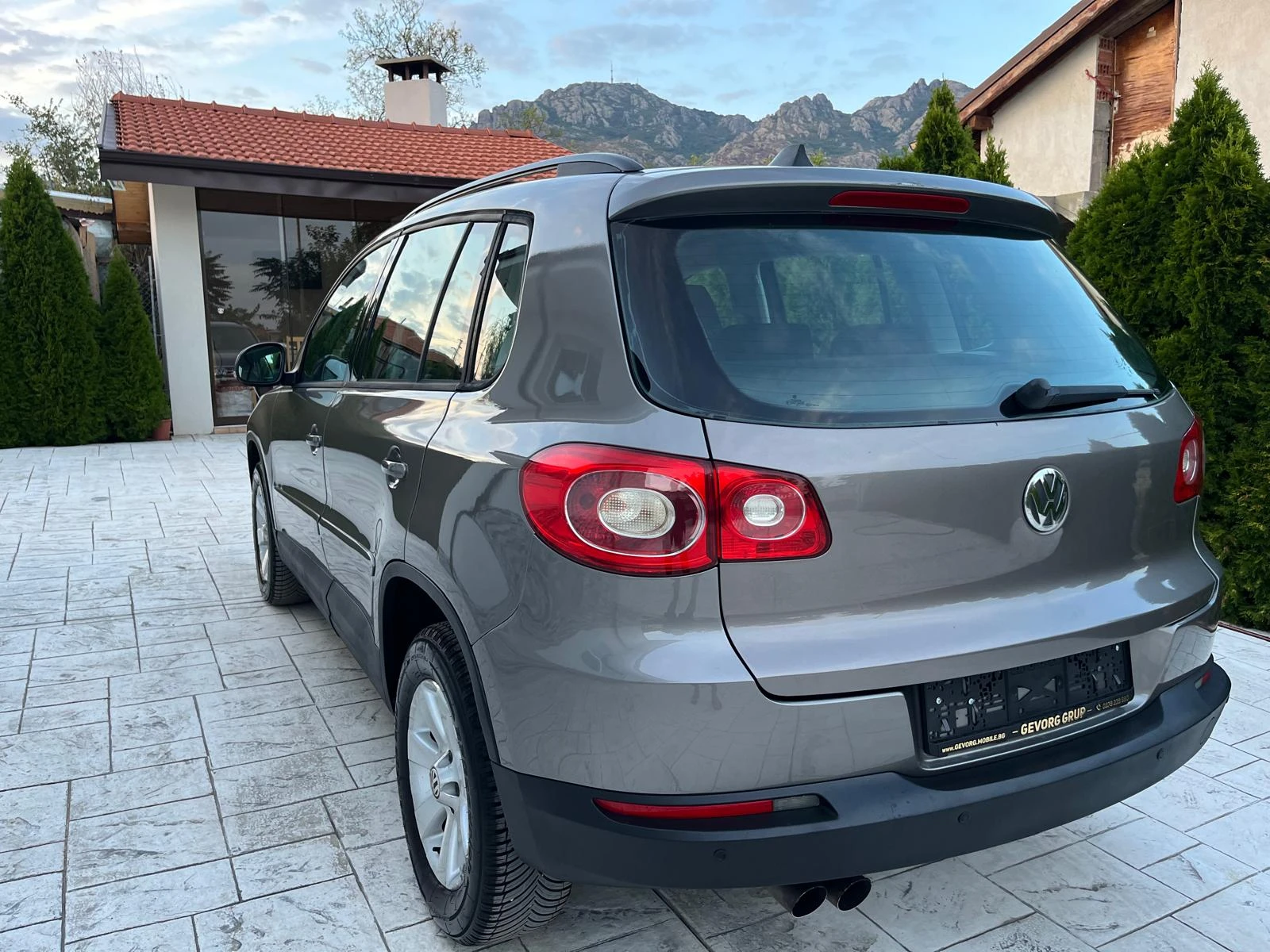 VW Tiguan 2.0 TDI 4X4 - изображение 7