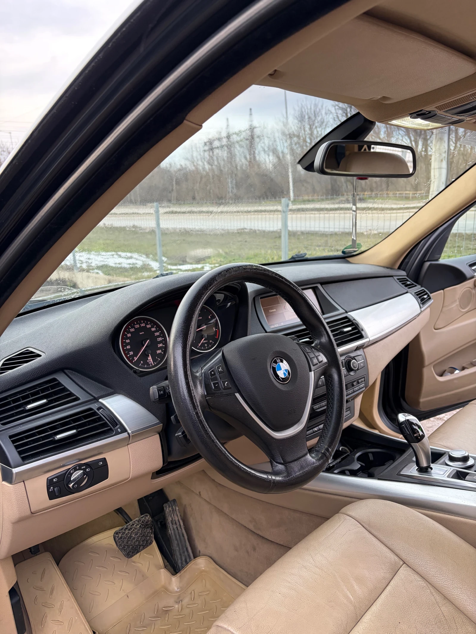 BMW X5 3.0sd - изображение 8