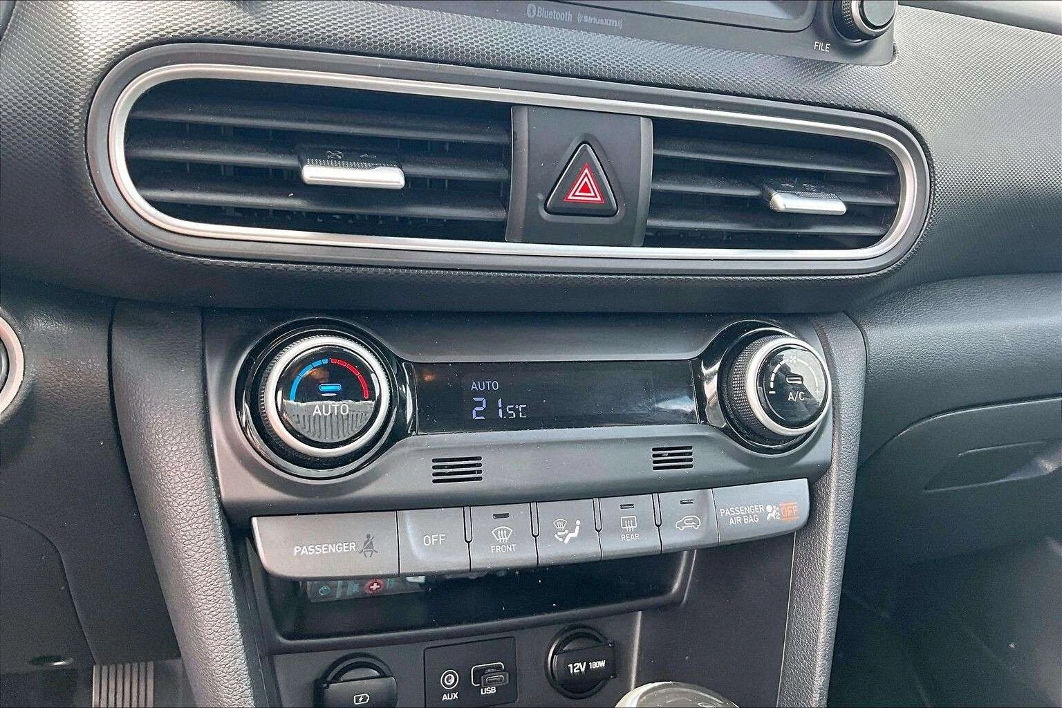 Hyundai Kona HEATED SEATS | AWD | SUNROOF / ЦЕНА ДО БГ, снимка 17 - Автомобили и джипове - 54840941