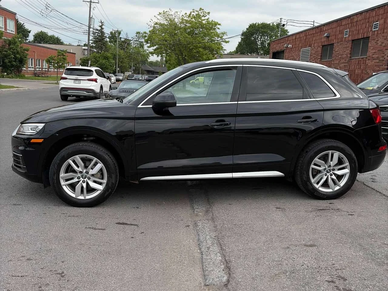Audi Q5 * Komfort * CARFAX * ЦЕНА ДО БГ, снимка 2 - Автомобили и джипове - 54857861