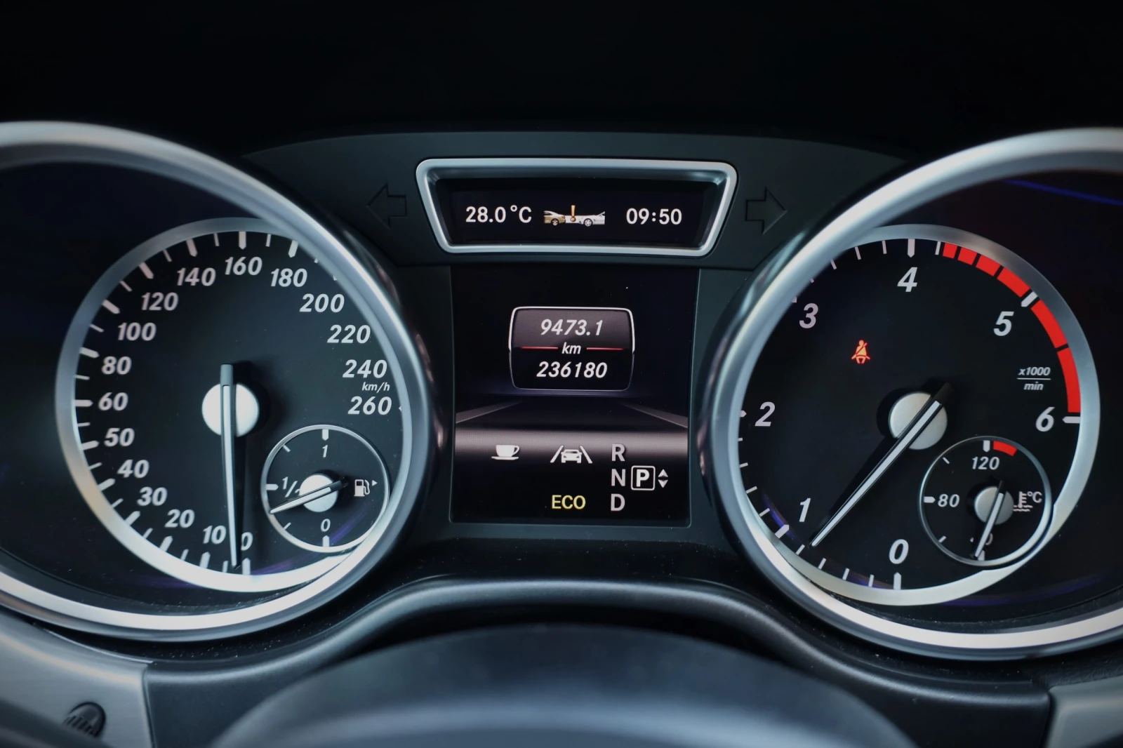 Mercedes-Benz ML 350 3.0 D БЛУЕТЕК, снимка 13 - Автомобили и джипове - 54968766